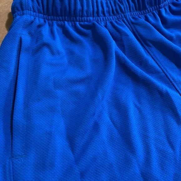 DSG Boys Blue Basketball Large Shorts. - Picture 2 of 4